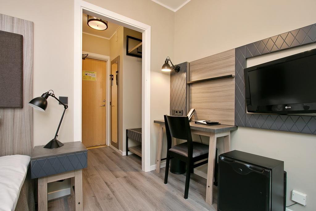Hotel First Brommaplan